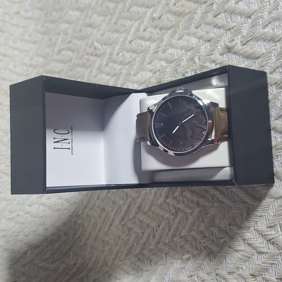 INC INTERNATIONAL BROWN DIAL BROWN FAUX LEATHER STRAP MEN'S WATCH 46 MM NIB - Picture 1 of 4